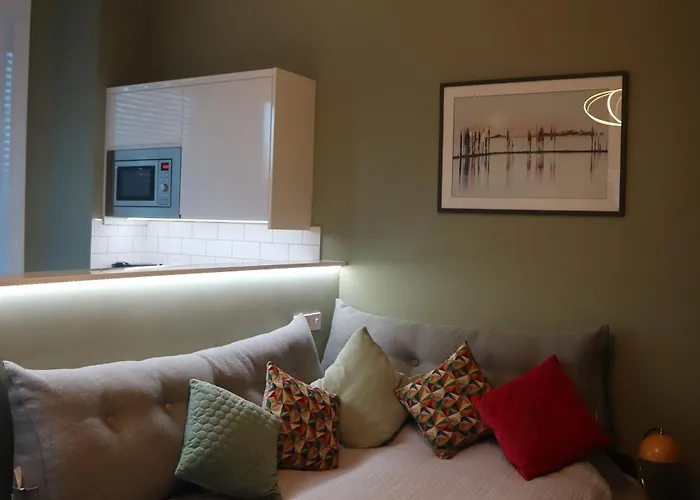 Julia\'S Place